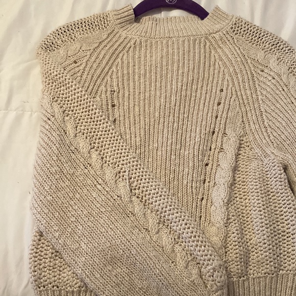 American eagle xs open knit sweater cream color with puffy sleeves - Picture 6 of 6
